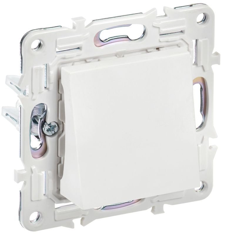 вывод кабеля skandy sk-o01w арктич. бел. iek sk-vk10-0-k01 от BTSprom.by