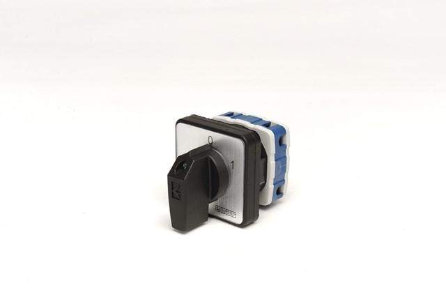 переключатель двухпозиционный (0-1) 2п 10а emas psa010ak231s от BTSprom.by