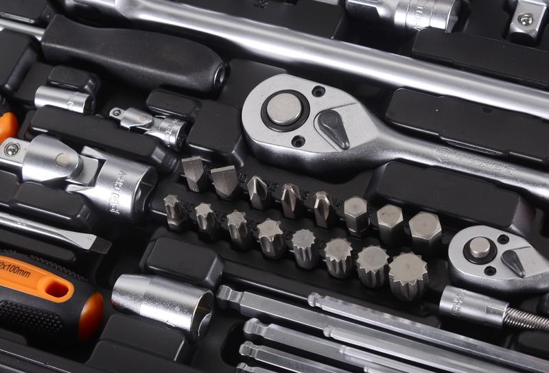  Набор инструментов 1/2дюйм 1/4дюйм CrV в кейсе 151 предмет Вихрь 73/6/7/9 фото в каталоге от BTSprom.by