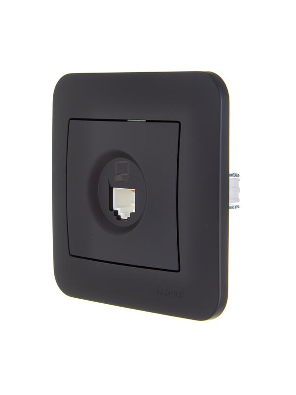  Розетка компьютерная 1-м СП ASTI IP20 RJ45 в сборе Cat 5e черн. бархат LEZARD 7081-4242-139 фото в каталоге от BTSprom.by