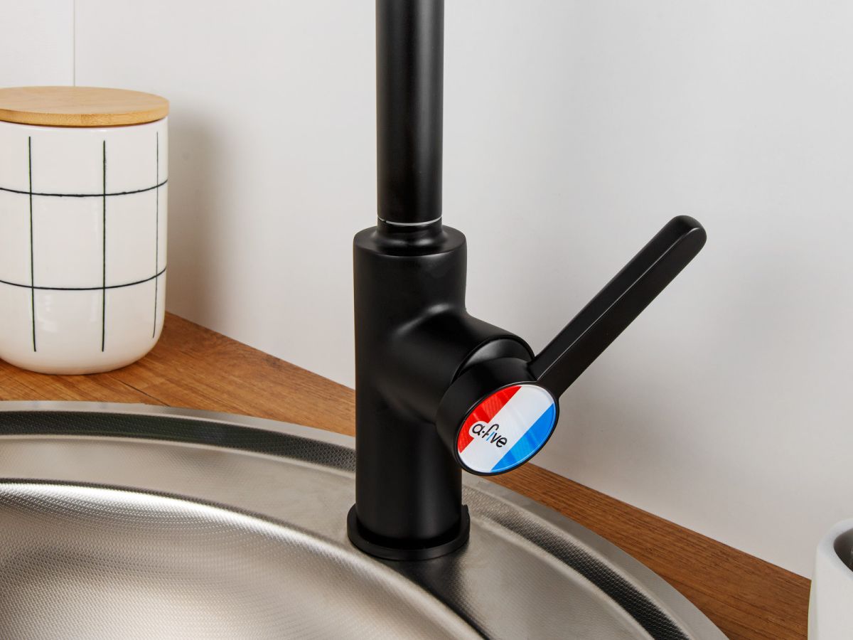  Смеситель для кухни (Lt) D35, серия Lotus черный, a-five (J-излив: длина 208 мм, высота 285 мм, поворотный) A5-0624 фото в каталоге от BTSprom.by