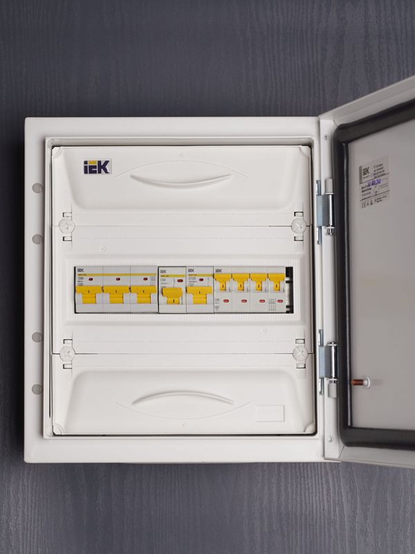  Выключатель автоматический модульный 1п C 125А 15кА ВА47-150 KARAT IEK MVA50-1-125-C фото в каталоге от BTSprom.by