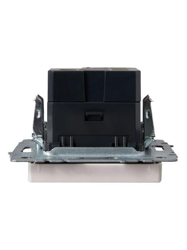  Розетка BRITE USB A+C 18Вт РЮ11-1-БрЖ механизм жемчуж. IEK BR-U22-018-K36 фото в каталоге от BTSprom.by