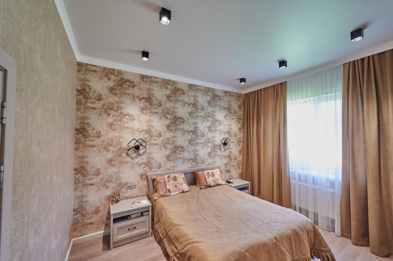  Светильник 10Вт GU5.3 IP20 LED накладной пластик черн.-бел./черн. DENKIRS 654421 фото в каталоге от BTSprom.by