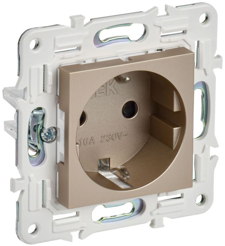 розетка skandy 16а с заземл. защ. шторки безвинт. крепл. sk-r06sh шампань iek sk-r14-16-1-k37 от BTSprom.by