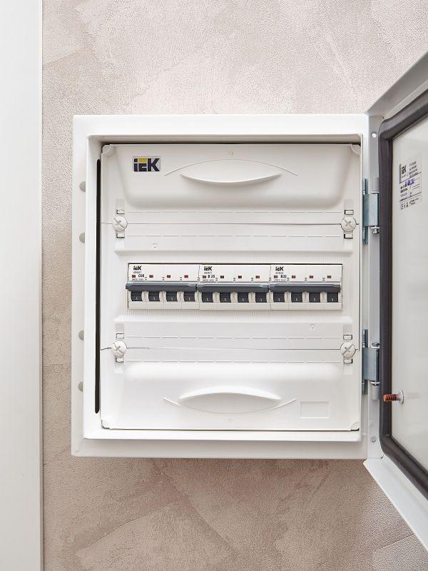  Выключатель автоматический модульный 4п D 25А M06N ARMAT IEK AR-M06N-4-D025 фото в каталоге от BTSprom.by