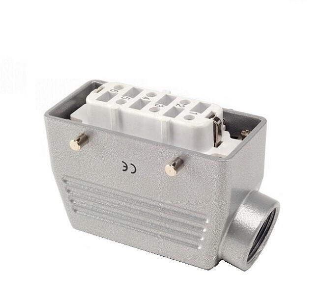 розетка боковой ввод 6 полюсов 35а emas ebm606pu10 от BTSprom.by