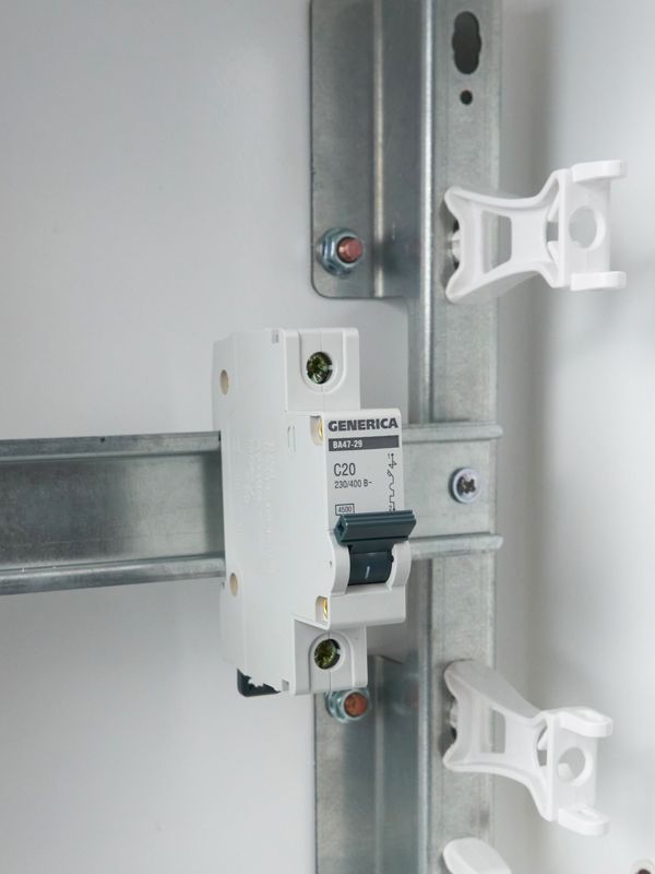  Выключатель автоматический модульный 1п C 20А 4.5кА ВА47-29 GENERICA MVA25-1-020-C фото в каталоге от BTSprom.by