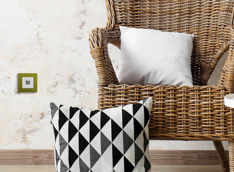  Розетка USB 2-м СП 2мод. Etika 240В/5В 2400мА механизм бел. IEK 672294 фото в каталоге от BTSprom.by