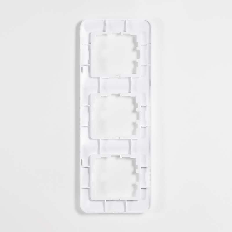  Рамка 3-м Karina Life вертикал. бел. LEZARD 708-0200-153 фото в каталоге от BTSprom.by