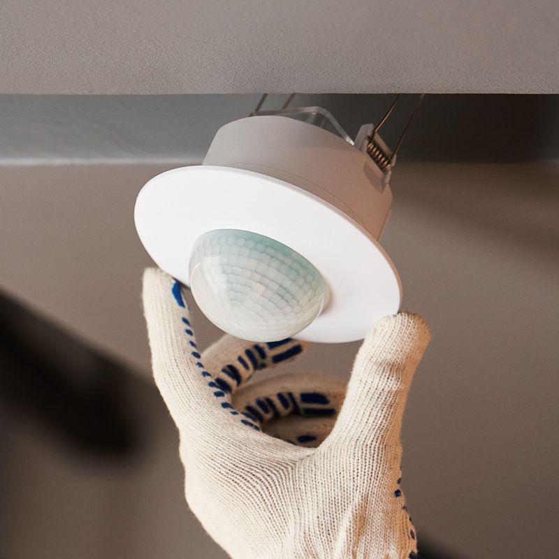  Датчик движения точечный ДДТ 01 360град. 2000Вт 10-2000Лк 2-20м 10-420сек Rexant 11-9206 фото в каталоге от BTSprom.by