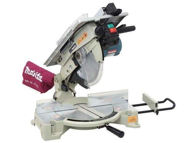 торцовочная пила комбинированная makita lh 1040 f в кор. (1650 вт, 260х30.0 мм, глуб. до 93 мм, шир. до 95 мм, подсветка) от BTSprom.by