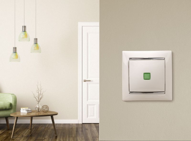  Выключатель 1-кл. СП Valena 10А IP31 250В с зел. индикацией механизм бел. IEK 774410 фото в каталоге от BTSprom.by