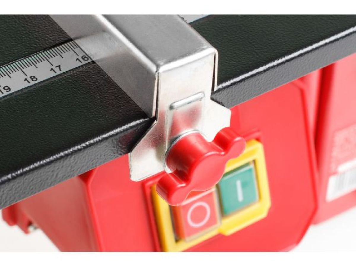  Плиткорез электрический WORTEX TC 1865 C в кор. 650 Вт, 180 мм, глубина до 35 мм (с диском, водная система охлаждения) TC1865C0011 фото в каталоге от BTSprom.by