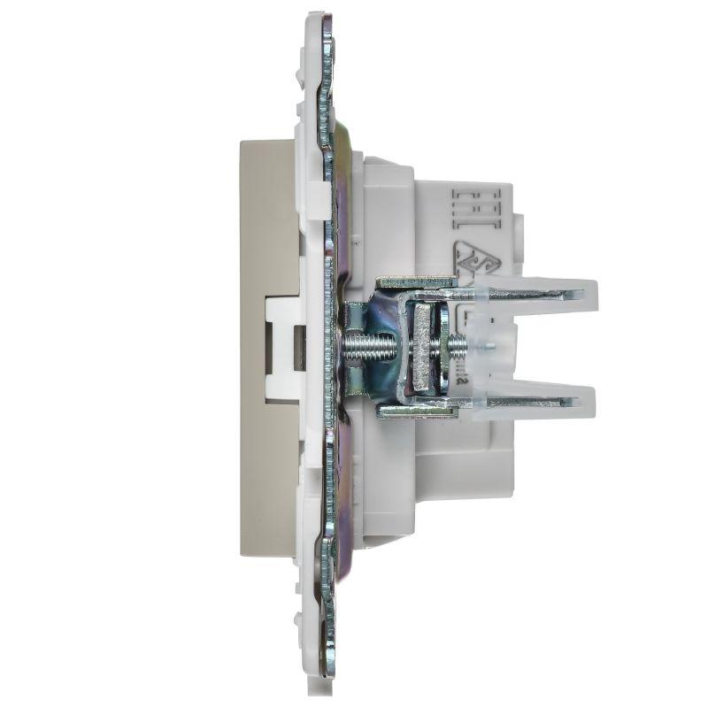  Розетка SKANDY 10А без заземл. защ. шторки SK-R01B беж. IEK SK-R13-10-K10 фото в каталоге от BTSprom.by