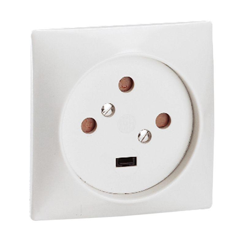 розетка 1-м сп 20а ip20 3p+e 380вт на винтах сл. кость leg 055425 от BTSprom.by розетка 1-м сп 20а ip20 3p+e 380вт на винтах сл. кость leg 055425 от BTSprom.by