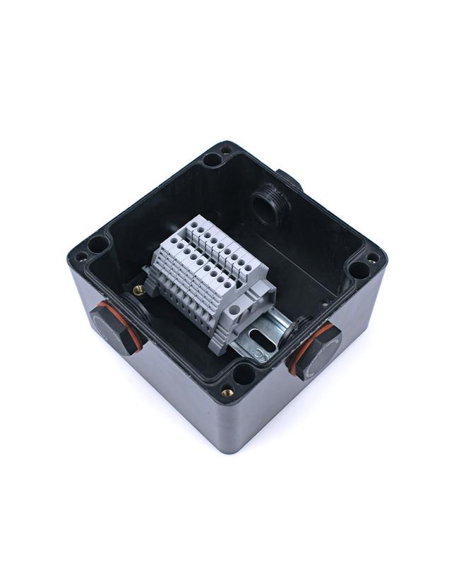  Коробка соединительная предназначена для выводов датчиков температуры с кабелями систем управления и контроля соед. и разветвления EXTHERM TERMBOX Ex 120S фото в каталоге от BTSprom.by