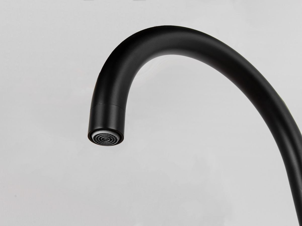  Смеситель для кухни (Lt) D35, серия Rose черный + белый, a-five (J-излив: длина 208 мм, высота 285 мм, поворотный) A5-0824 фото в каталоге от BTSprom.by