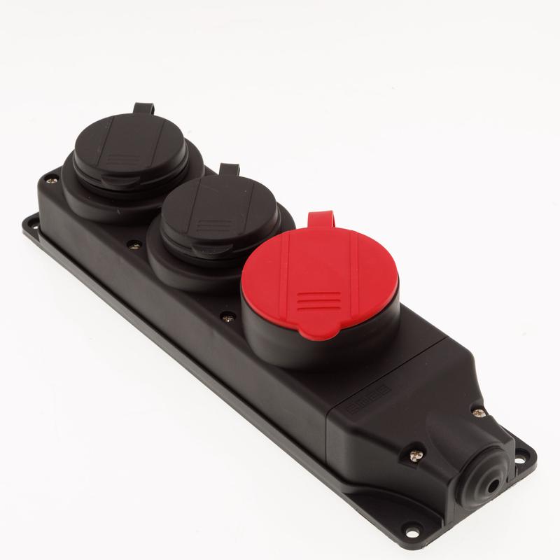 розетка в резиновом корпусе трехместная 1х(3х25а)+2х(1х16а) emas eks325pg12 от BTSprom.by