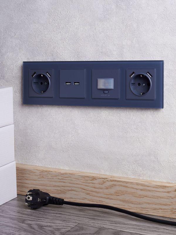  Рамка 4-м BRITE РУ-4-2-Бр стекло маренго матов. IEK BR-M42-G-31-K35 фото в каталоге от BTSprom.by