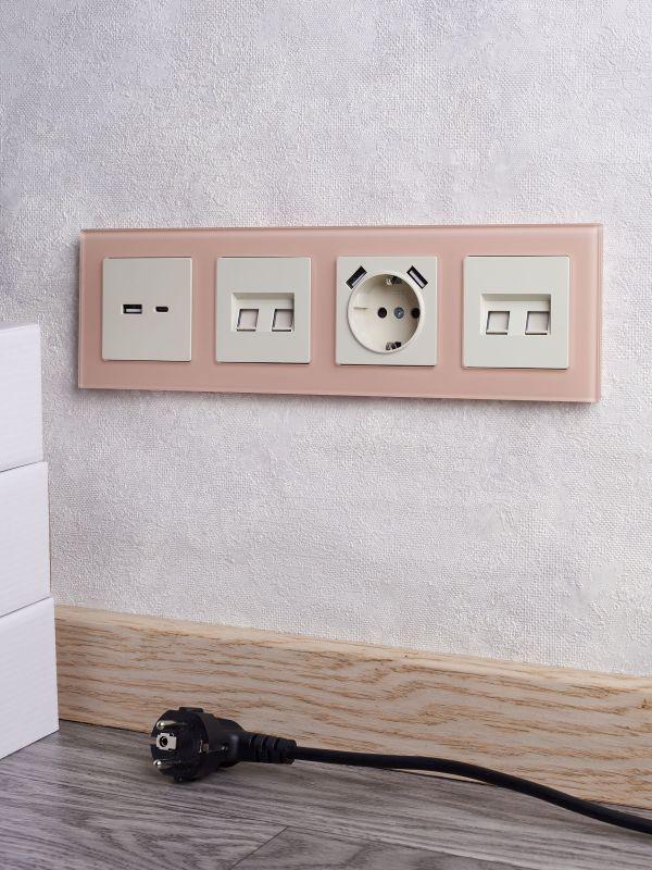  Рамка 4-м BRITE РУ-4-2-БрП стекло перс. матов. IEK BR-M42-G-31-K96 фото в каталоге от BTSprom.by