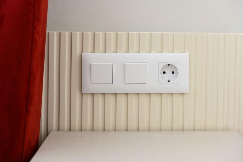  Рамка 3-м SKANDY SK-F03W арктич. бел. IEK SK-M32-K01 фото в каталоге от BTSprom.by