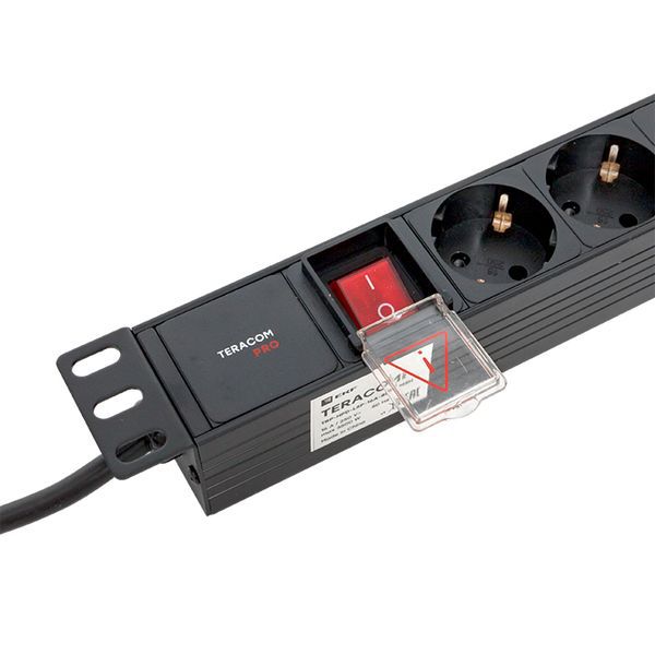  Блок PDU TERACOM PRO 19дюйм 1U 16А/250В 8 роз. Schuko с выключат. шнур 2м 3х1.5кв.мм вилка Schuko корпус пластик черн. EKF TRP-HPD-LSP-16A-8SH-2MSH фото в каталоге от BTSprom.by