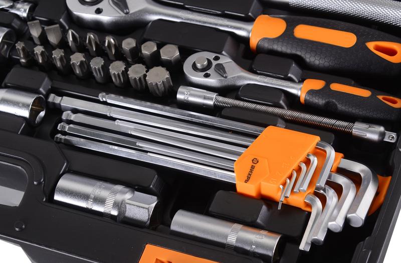  Набор инструментов 1/2дюйм 1/4дюйм CrV в кейсе 151 предмет Вихрь 73/6/7/9 фото в каталоге от BTSprom.by