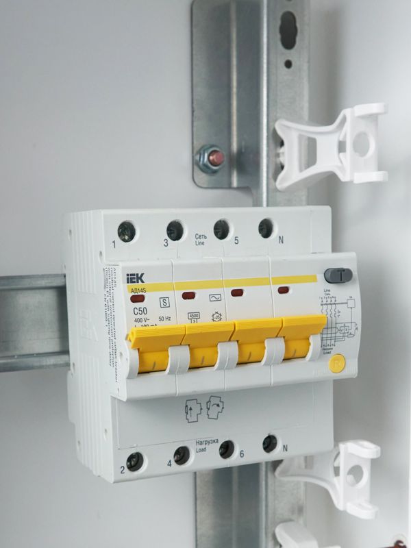  Выключатель автоматический дифференциального тока селективный 4п 50А 100мА тип AC АД14S KARAT IEK MAD13-4-050-C-100 фото в каталоге от BTSprom.by