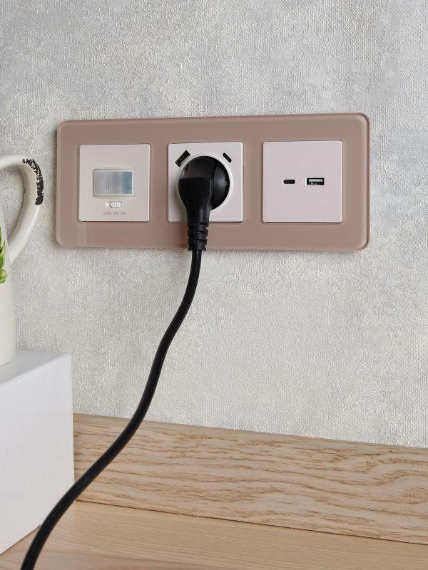  Рамка 3-м BRITE РУ-3-2-Бр стекло дым. RE IEK BR-M32-G-41-K97 фото в каталоге от BTSprom.by