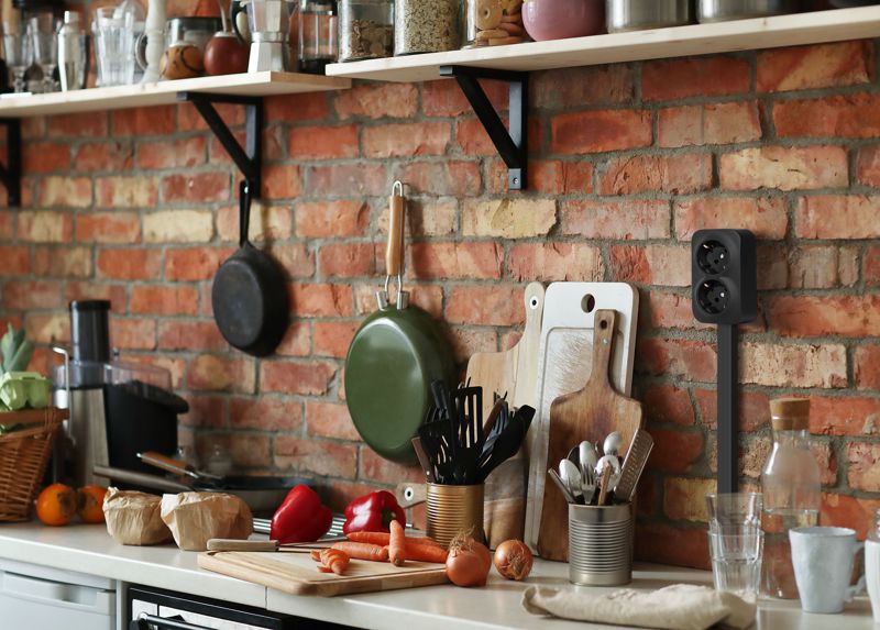  Розетка 2-м ОП Quteo 16А IP20 250В 2х2P+E с заземл. защ. шторки черн. матов. IEK 782475 фото в каталоге от BTSprom.by