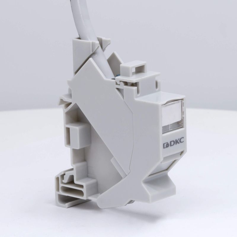  Адаптер на DIN рейку для модулей Keystone (для модулей форм-фактора S19) DKC RNW1DIN фото в каталоге от BTSprom.by