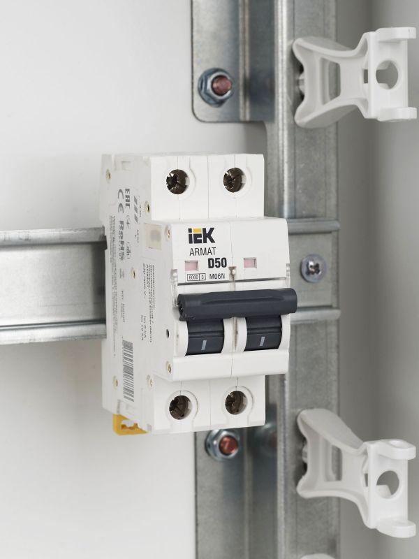  Выключатель автоматический модульный 2п D 50А M06N ARMAT IEK AR-M06N-2-D050 фото в каталоге от BTSprom.by