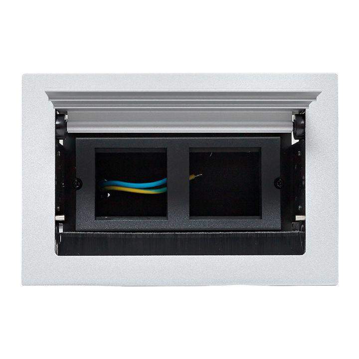 Лючок встраиваемый настольный 4 модуля C-Line EKF cl-vnl-4-s фото в каталоге от BTSprom.by  Лючок встраиваемый настольный 4 модуля C-Line EKF cl-vnl-4-s фото в каталоге от BTSprom.by