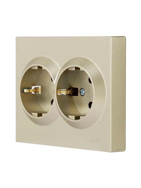  Розетка 2-м СП VESNA с заземл. со шторками ПБТ титан LEZARD 742-3700-178B фото в каталоге от BTSprom.by