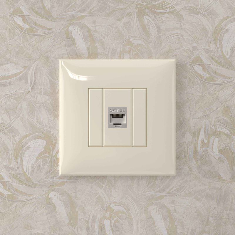  Розетка компьютерная 1-м СП Avanti "Ванильная дымка" RJ45 кат.5E без шторок экранир. механизм DKC 4405763 фото в каталоге от BTSprom.by