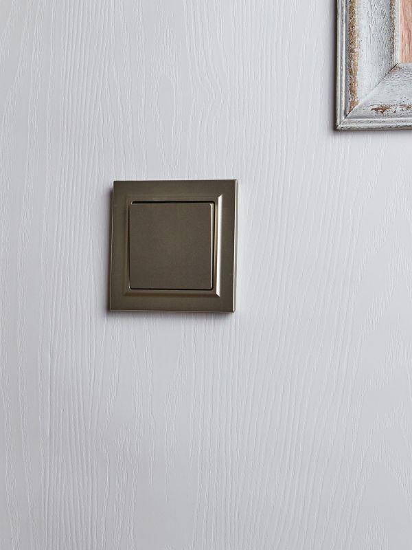  Выключатель 1-кл. СП BRITE ВСР10-1-0-БрШ 10А в сборе шампань IEK BR-V10-0-10-K37-F фото в каталоге от BTSprom.by