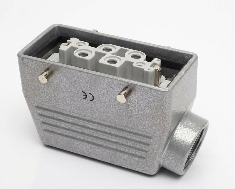 розетка боковой ввод 6 полюсов 4х80а+2х16а emas ebm806pu10 от BTSprom.by