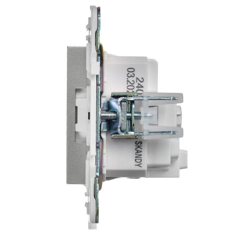  Розетка SKANDY 16А с заземл. защ. шторки SK-R04S серебр. IEK SK-R14-16-K23 фото в каталоге от BTSprom.by