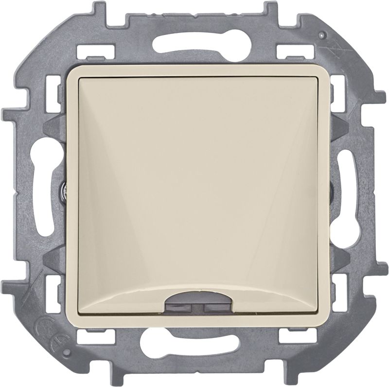  Вывод кабеля Inspiria с зажимом для крепления сл. кость IEK 673891 фото в каталоге от BTSprom.by