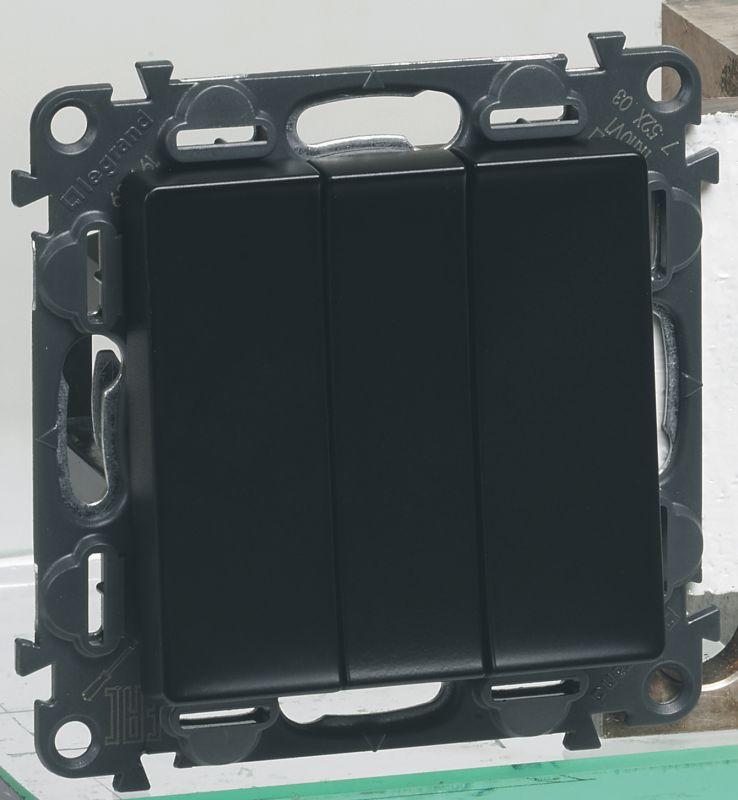  Выключатель 3-кл. СП Valena In'matic 10А IP20 250В 10AX винтов. зажимы механизм сер. Leg 752003 фото в каталоге от BTSprom.by