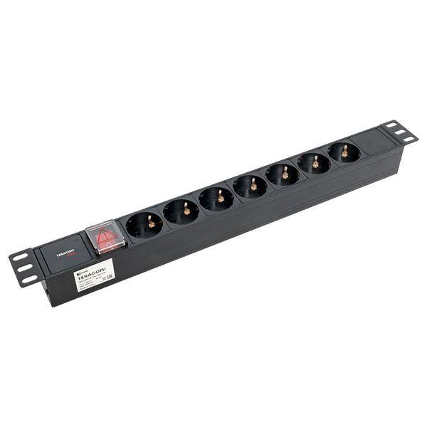  Блок PDU TERACOM PRO 19дюйм 1U 10А 250В 7-м Schuko с выкл. без шнура питания вх. разъем C14 алюм. черн. EKF TRP-HPD-LS-10A-7SH-C14 фото в каталоге от BTSprom.by
