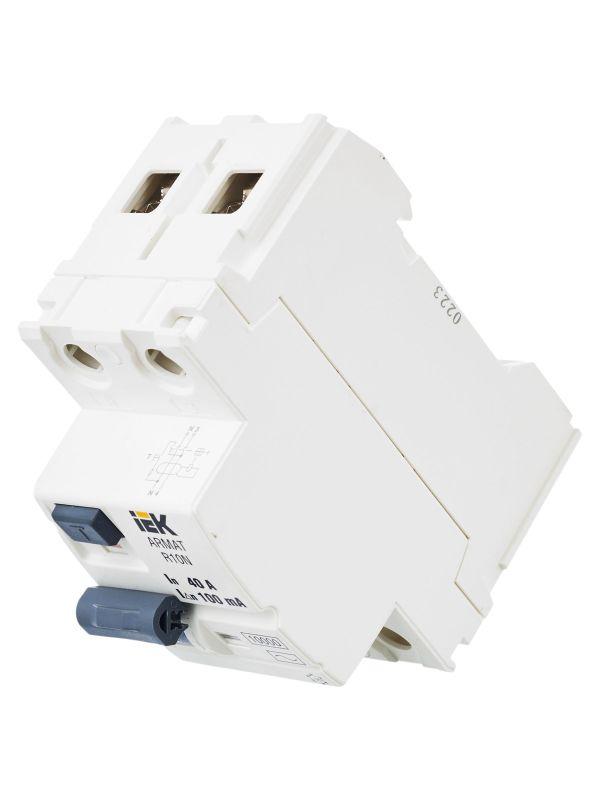  Выключатель дифференциального тока (УЗО) 2п 40А 100мА тип AC ВДТ R10N ARMAT IEK AR-R10N-2-040C100 фото в каталоге от BTSprom.by