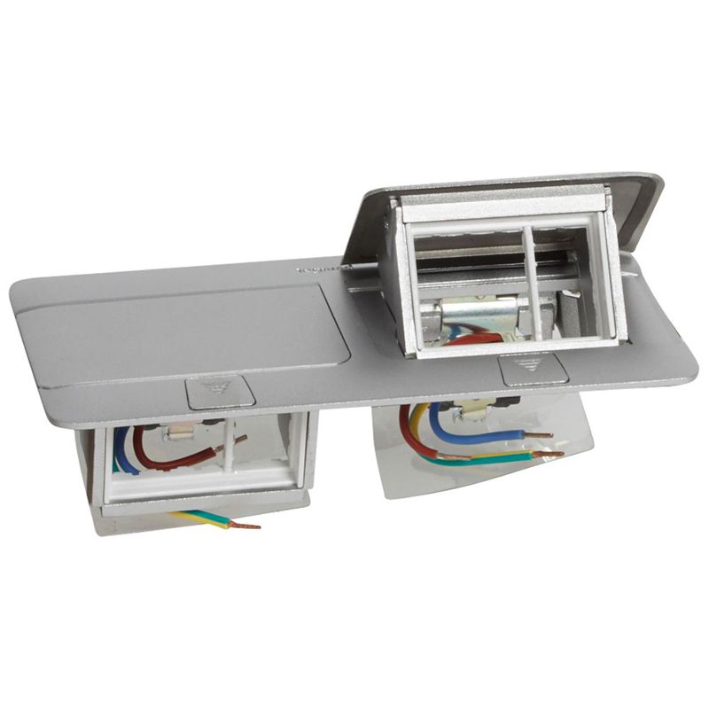 блок розеточный выдвижной 6мод. ip40 алюм. leg 054012 от BTSprom.by