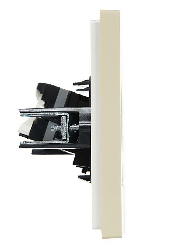  Розетка компьютерная RJ45 кат.5E FORTE&PIANO FP432 ваниль IEK FP-K10-1-K10 фото в каталоге от BTSprom.by