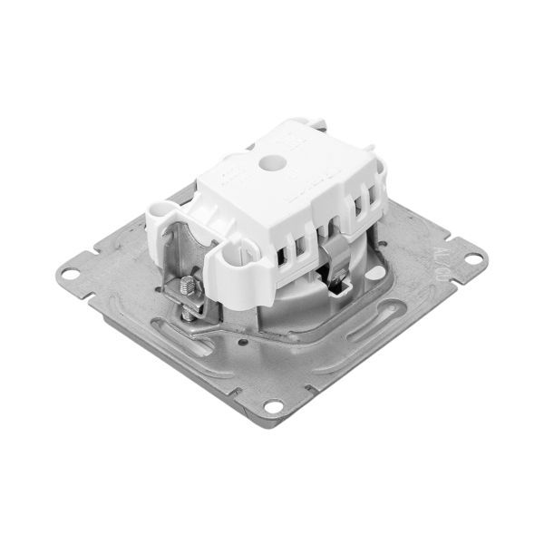  Розетка СП Эпика 16А IP44 с заземл. защ. шторки с крышкой механизм алюм. EKF UP1-SOA-111-44 фото в каталоге от BTSprom.by