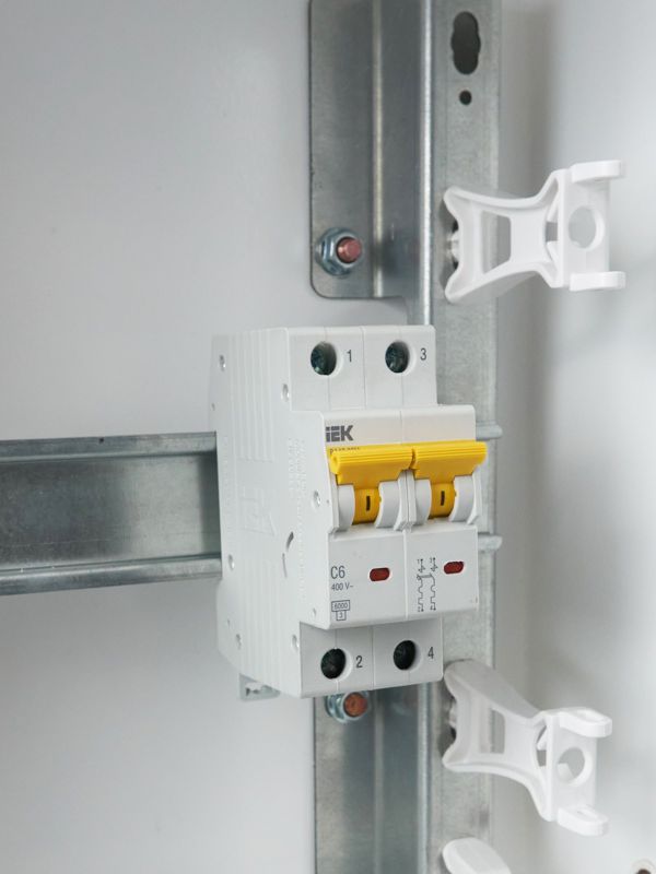  Выключатель автоматический модульный 2п C 6А 6кА ВА47-60M KARAT IEK MVA31-2-006-C фото в каталоге от BTSprom.by