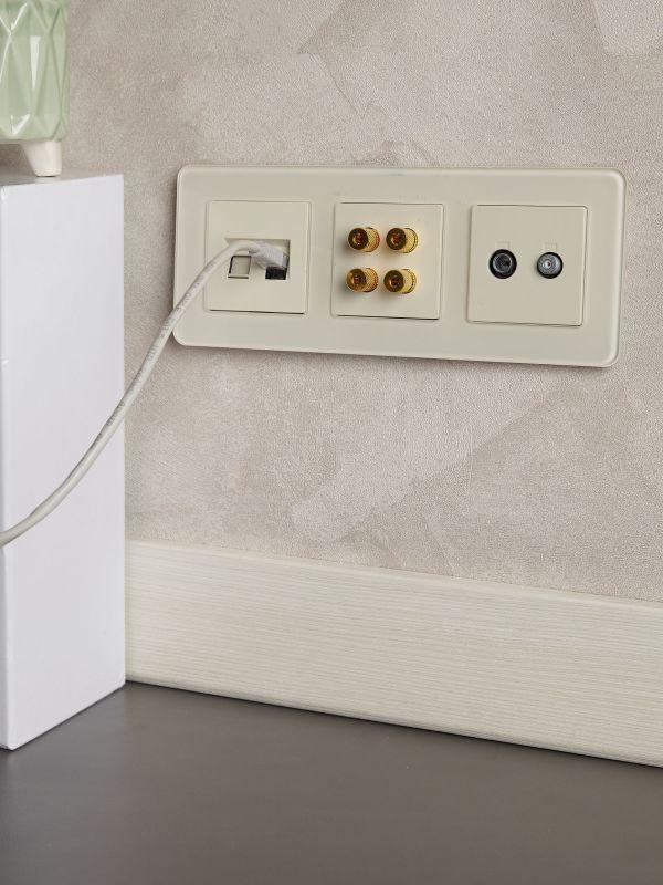  Рамка 3-м BRITE РУ-3-2-Бр стекло песчан. RE IEK BR-M32-G-41-K98 фото в каталоге от BTSprom.by