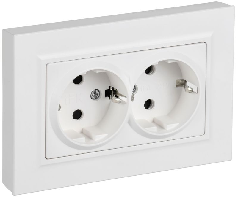 розетка 2-м сп brite рсшпл12-3-браб 16а в сборе с заземл. защ. шторки плоская арктич. бел. iek br-r28-16-k91-f от BTSprom.by