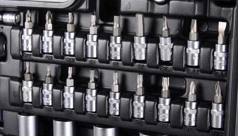  Набор инструментов 1/2дюйм 1/4дюйм CrV в кейсе 108 предмета Вихрь 73/6/7/8 фото в каталоге от BTSprom.by